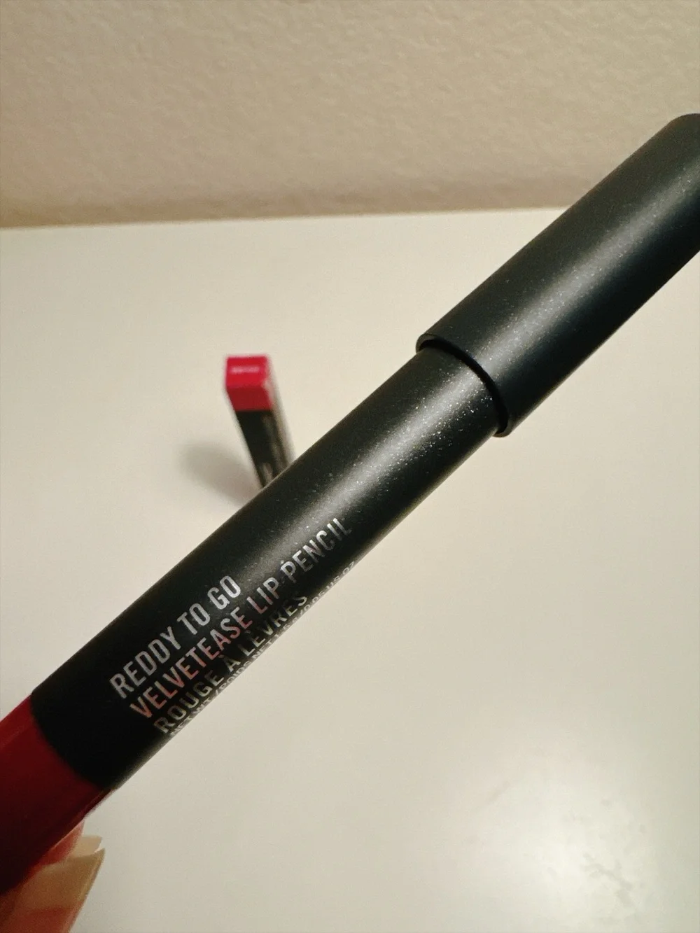 MAC Velvetease Lip Pencil Reddy to Go 1.5g / .05 oz New in Box Discontinued